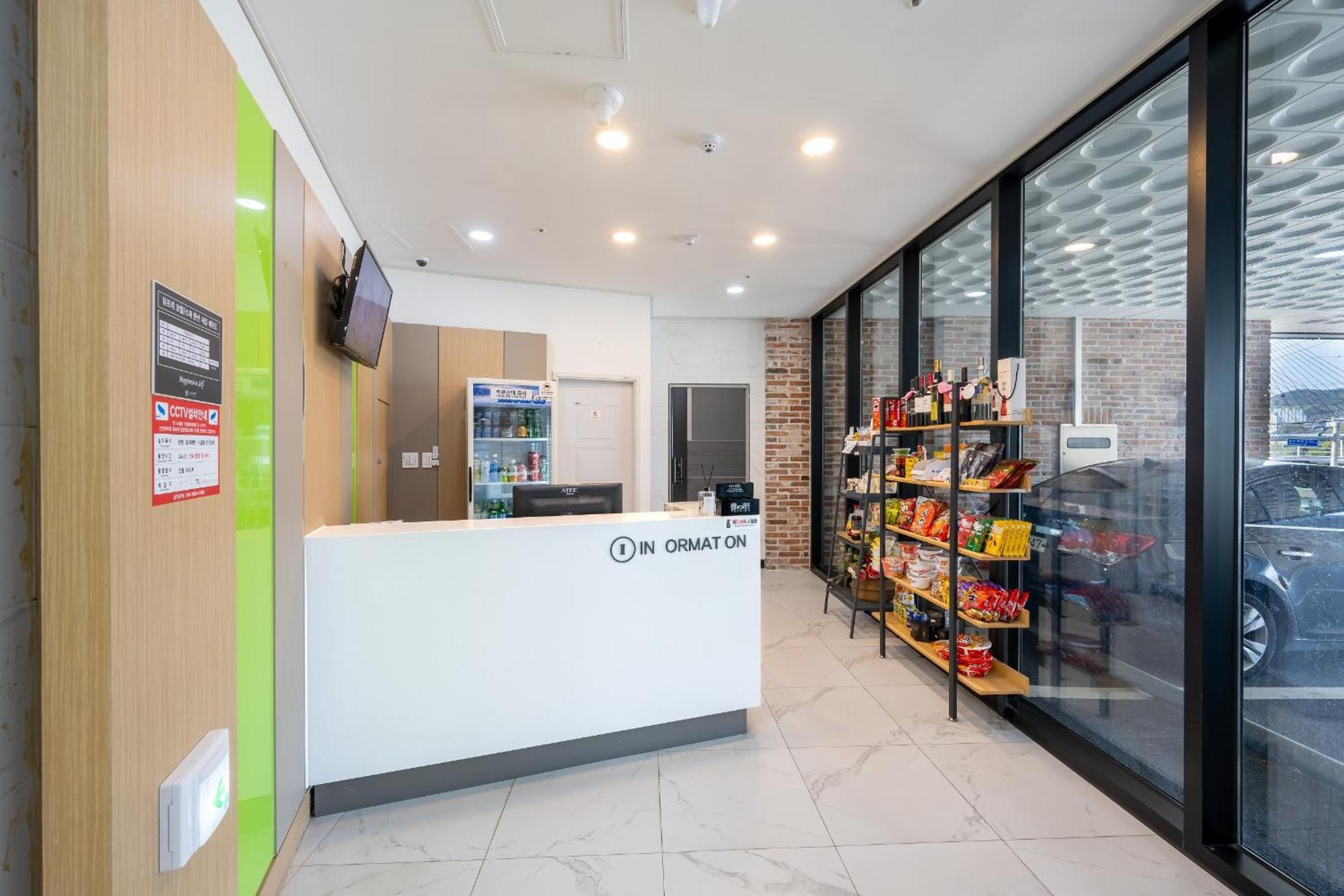 Yeosu View Foret Pension Екстериор снимка
