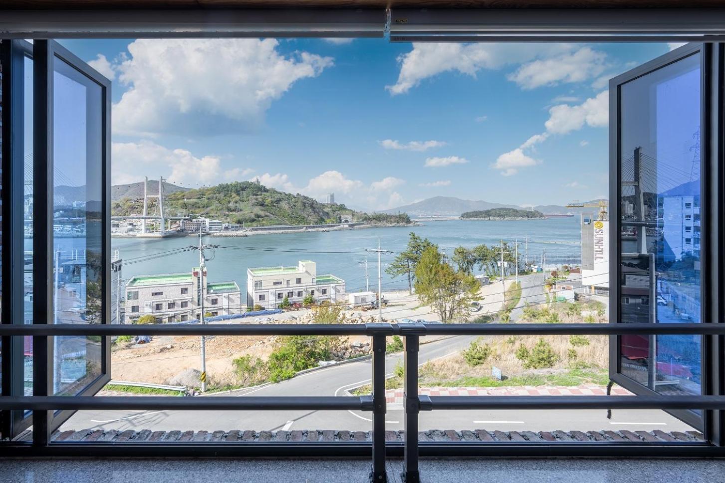 Yeosu View Foret Pension Екстериор снимка