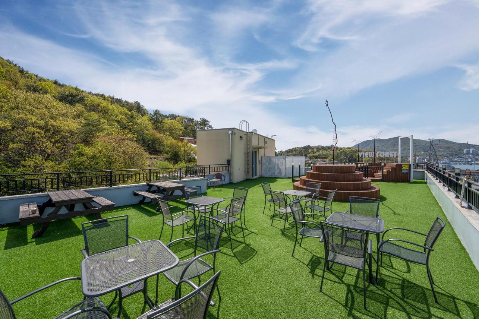 Yeosu View Foret Pension Екстериор снимка