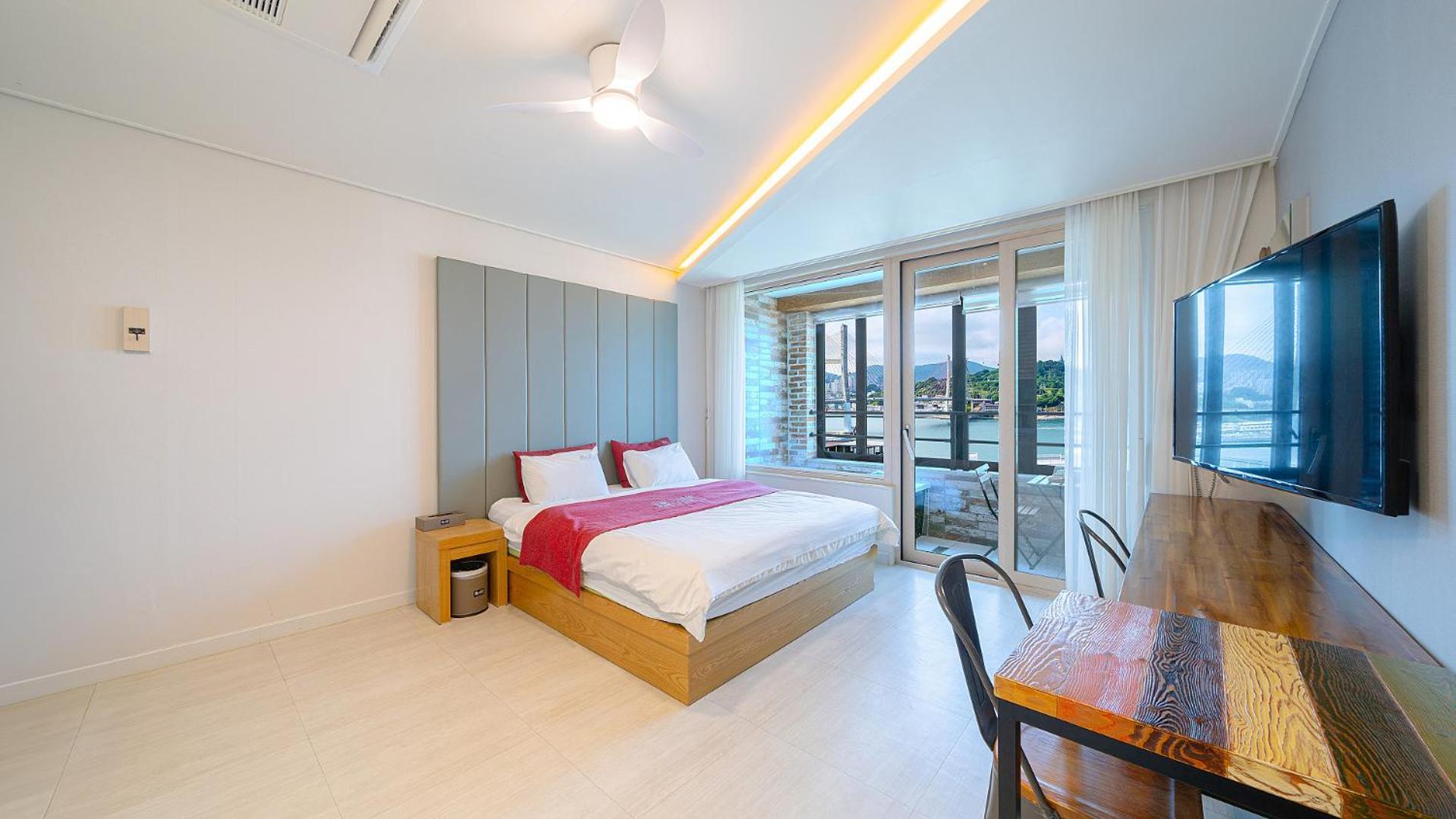 Yeosu View Foret Pension Екстериор снимка