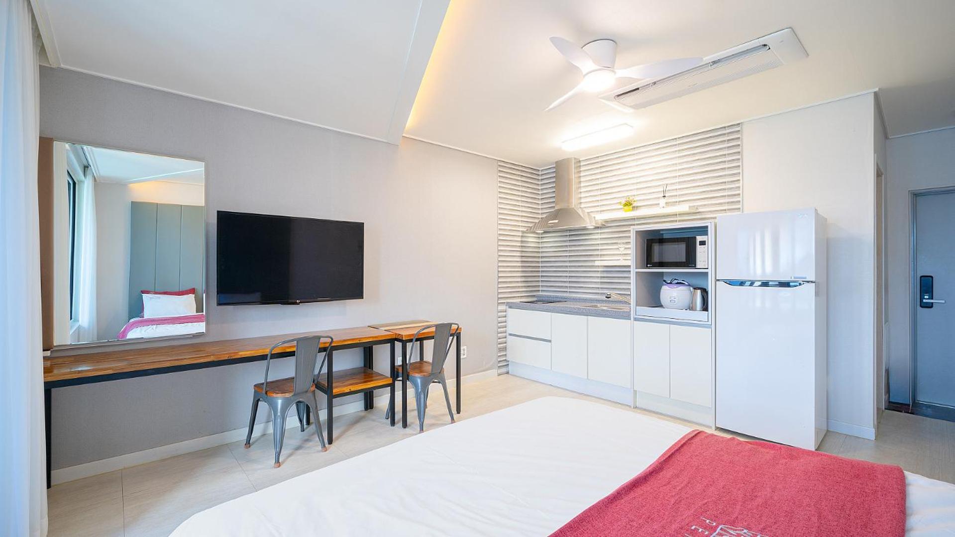 Yeosu View Foret Pension Екстериор снимка