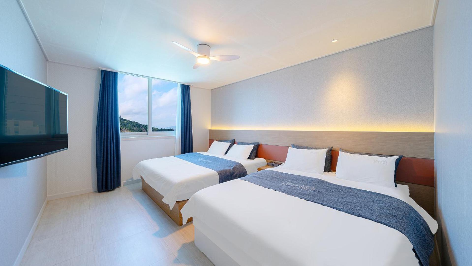 Yeosu View Foret Pension Екстериор снимка